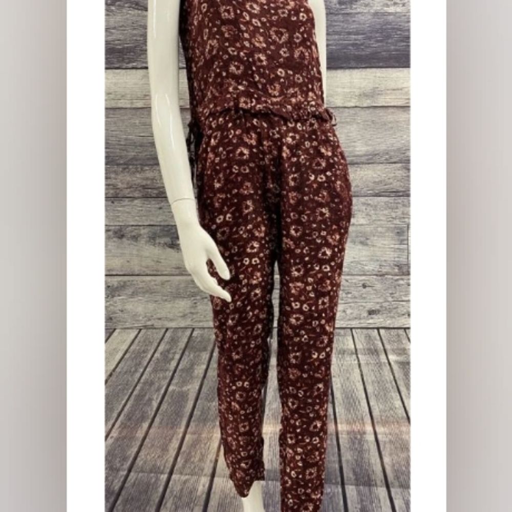 Wine Red Jumlsuit With White Floral Print Sleeveless Size Medium By Tavik - Picture 4 of 6